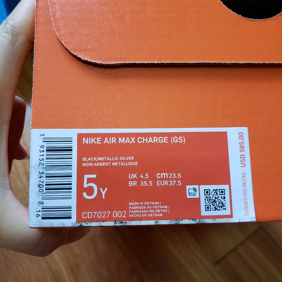 New Nike Kids Air Max Charge Sneakers 5Y - Picture 9 of 12